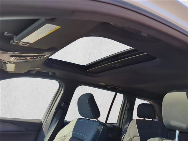 Used 2025 Jeep Grand Cherokee Laredo X w/ Luxury Tech Group I image 22