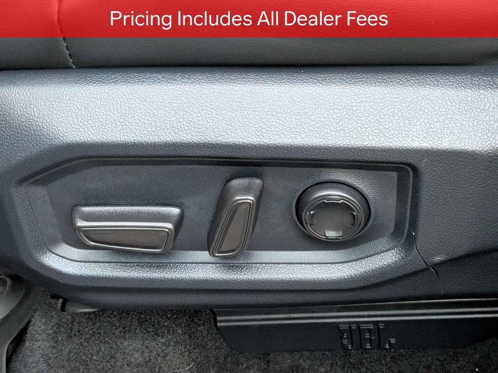 Used 2024 Toyota Tundra Platinum AWD/4WD image 21