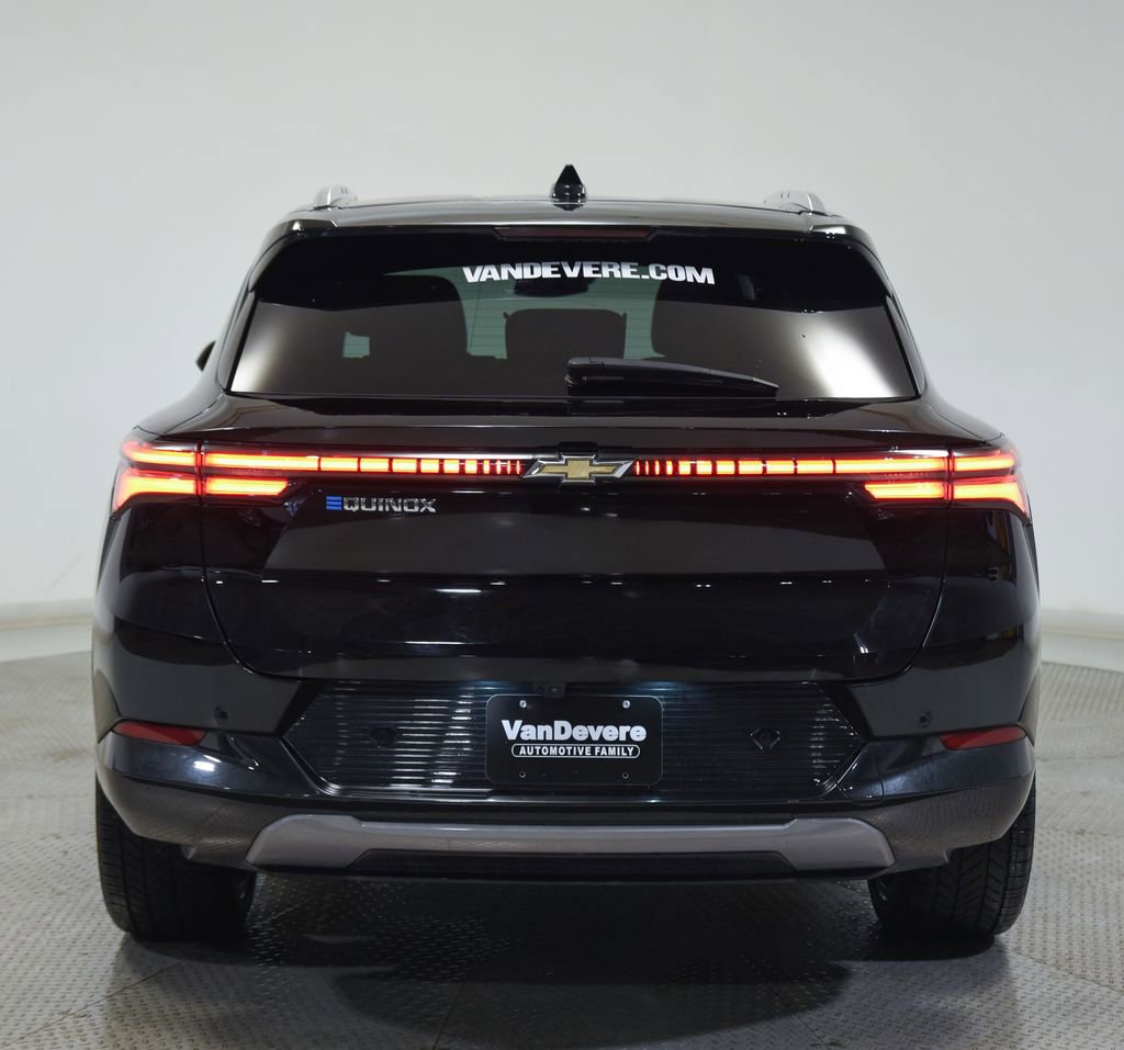 Used 2024 Chevrolet Equinox EV LT FWD image 13