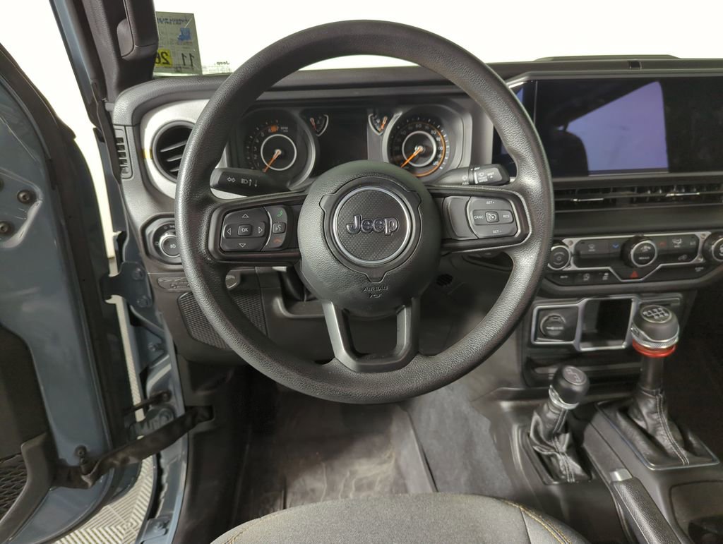 Used 2024 Jeep Wrangler Sport image 11