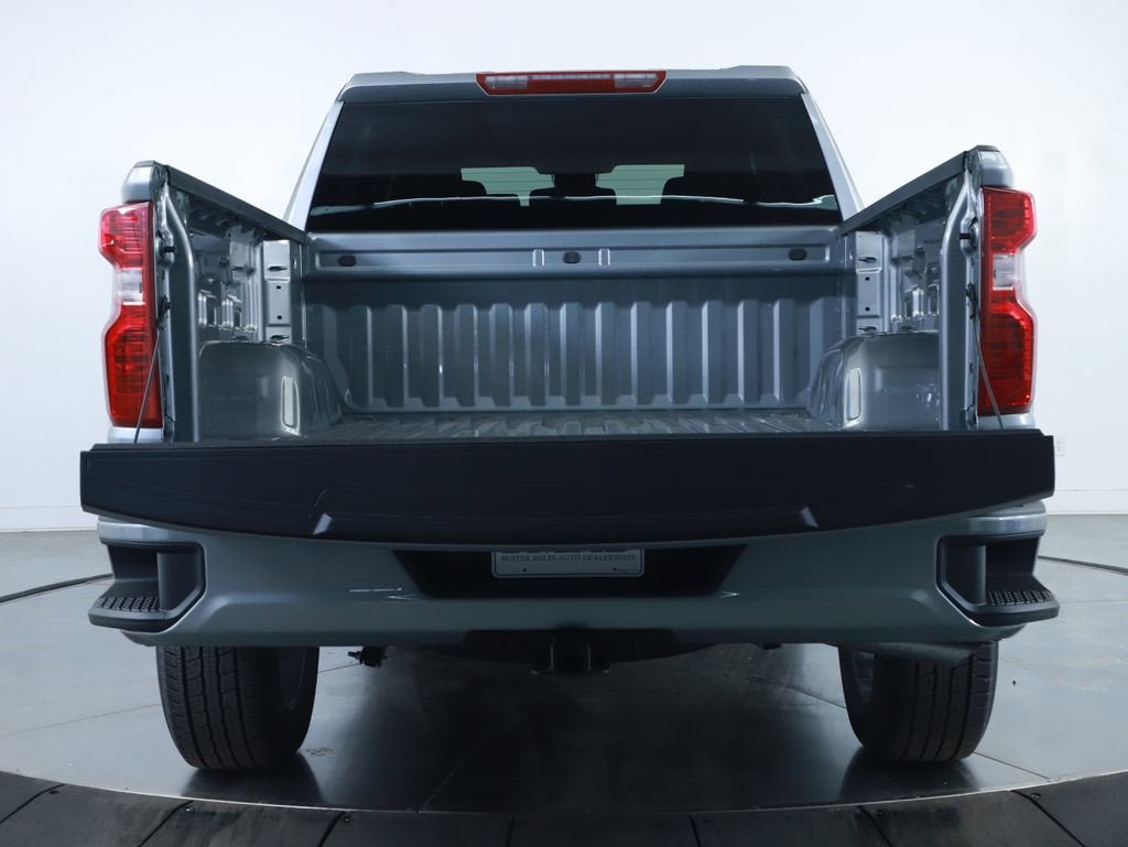 New 2026 Chevrolet Silverado 1500 Custom RWD image 17