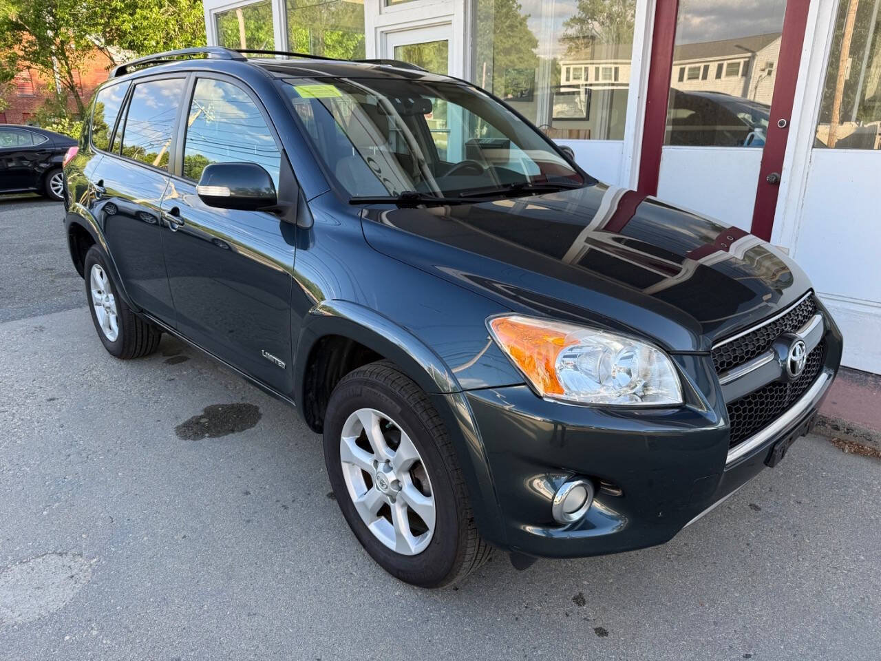 Used 2012 Toyota RAV4 Limited w/ Premium Plus Value Pkg AWD/4WD image 2