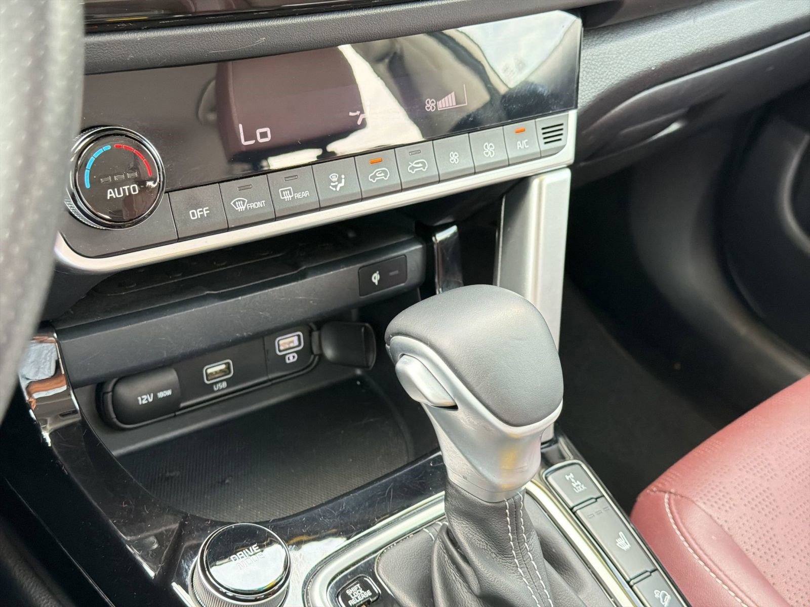 Used 2022 Kia Seltos SX w/ Sunroof Package AWD/4WD image 19