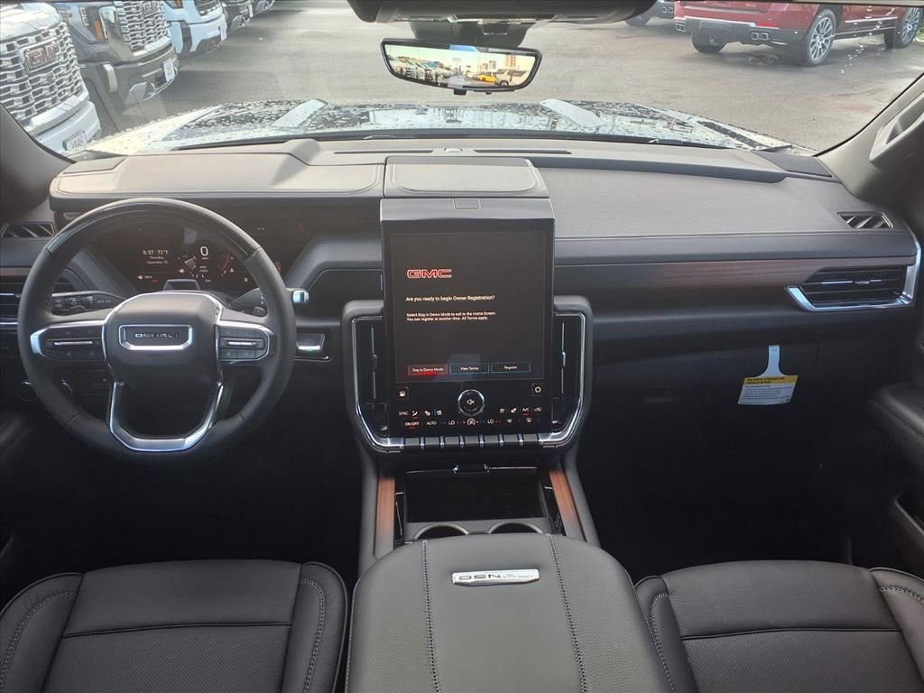 New 2026 GMC Yukon Denali w/ Denali Reserve Package image 3