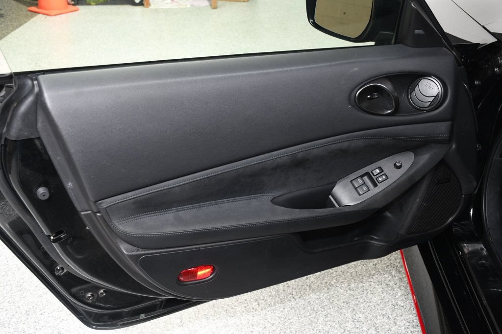 Used 2025 Nissan Z NISMO w/ Floor Mat Package RWD image 22