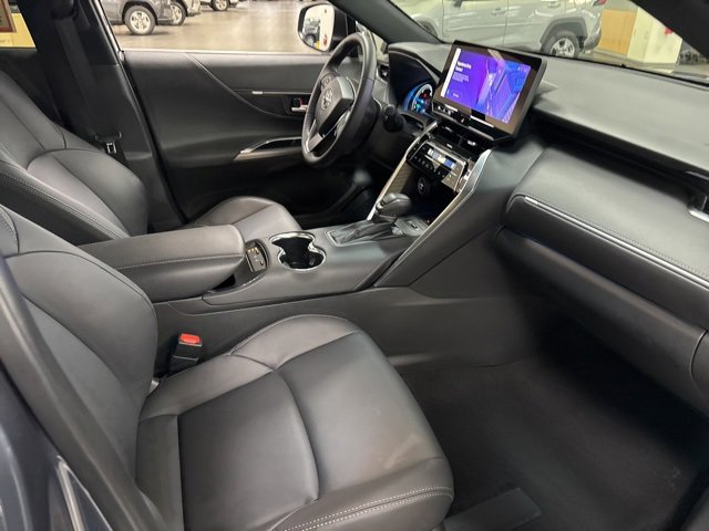 Certified 2024 Toyota Venza XLE image 9