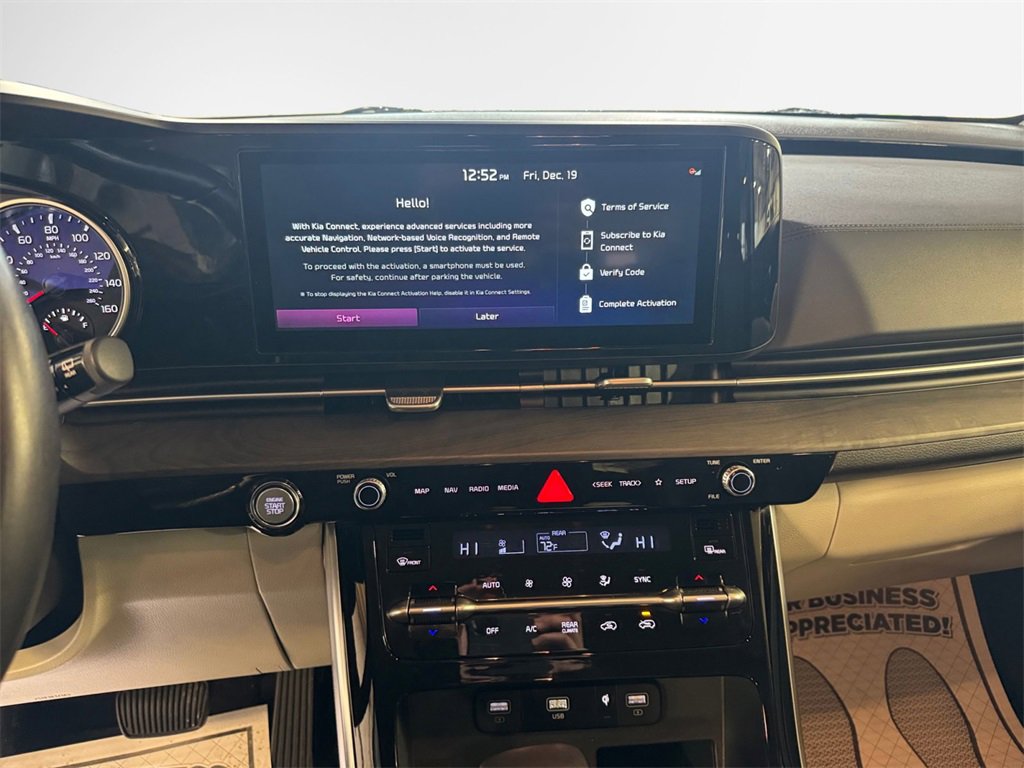 Certified 2024 Kia Carnival EX image 22