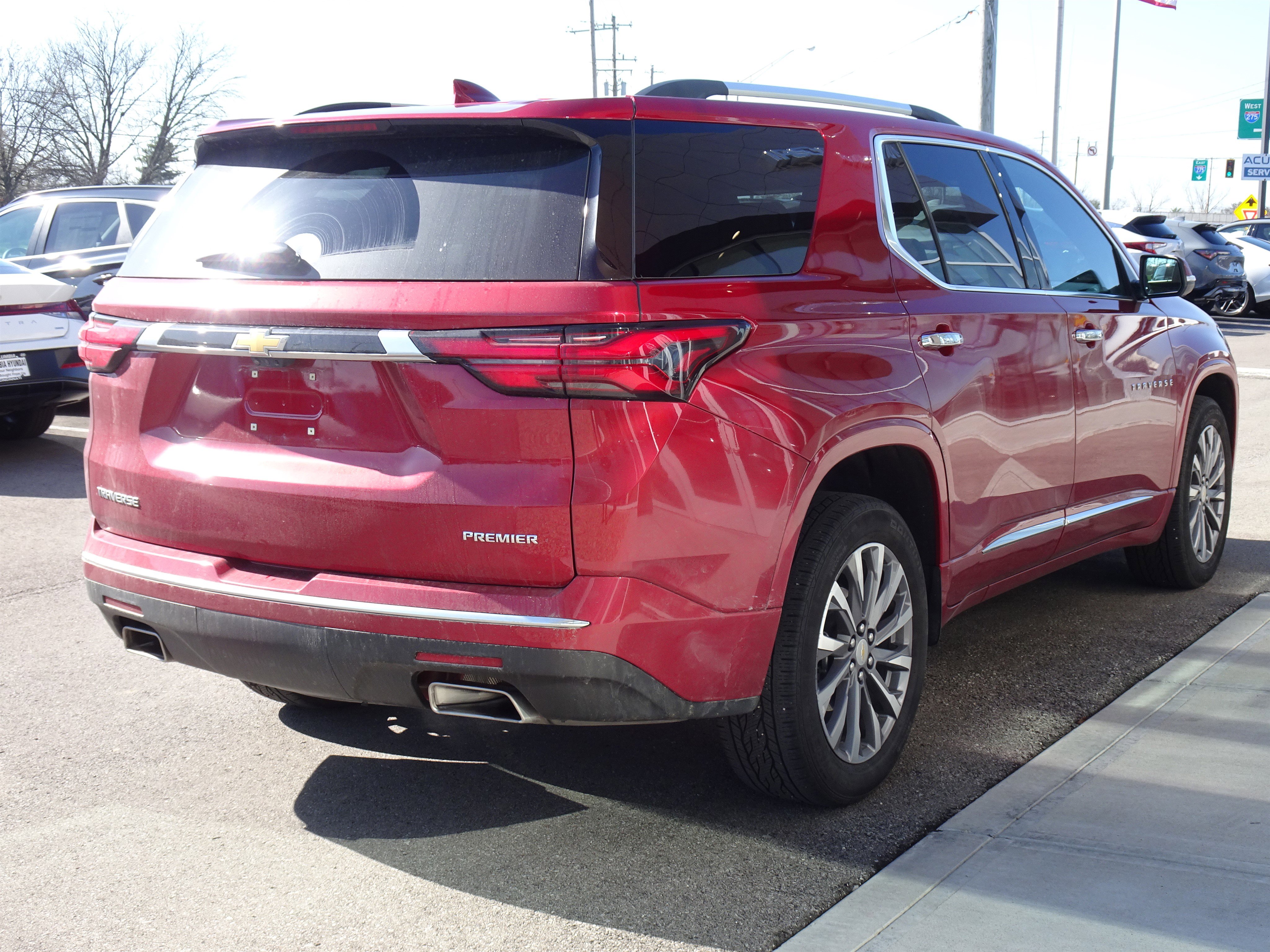 Used 2023 Chevrolet Traverse Premier w/ LPO, Floor Liner Package FWD image 5