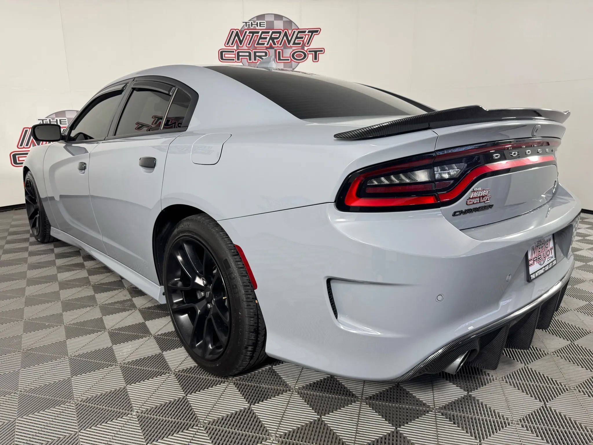 Used 2022 Dodge Charger Scat Pack w/ Navigation & Travel Group image 31