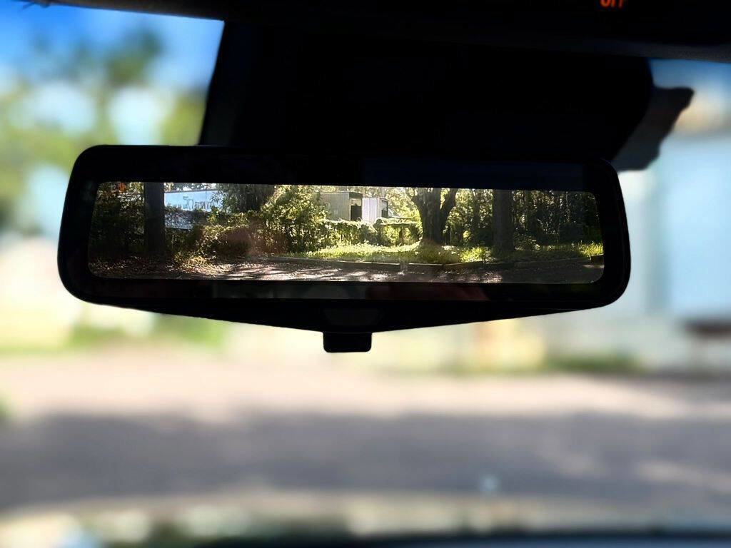 Used 2017 Cadillac Escalade ESV Premium Luxury image 21