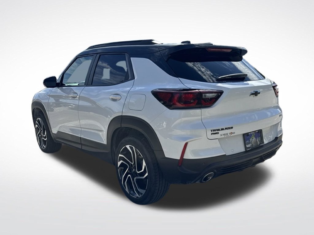 Used 2025 Chevrolet TrailBlazer RS w/ Convenience Package AWD/4WD image 6