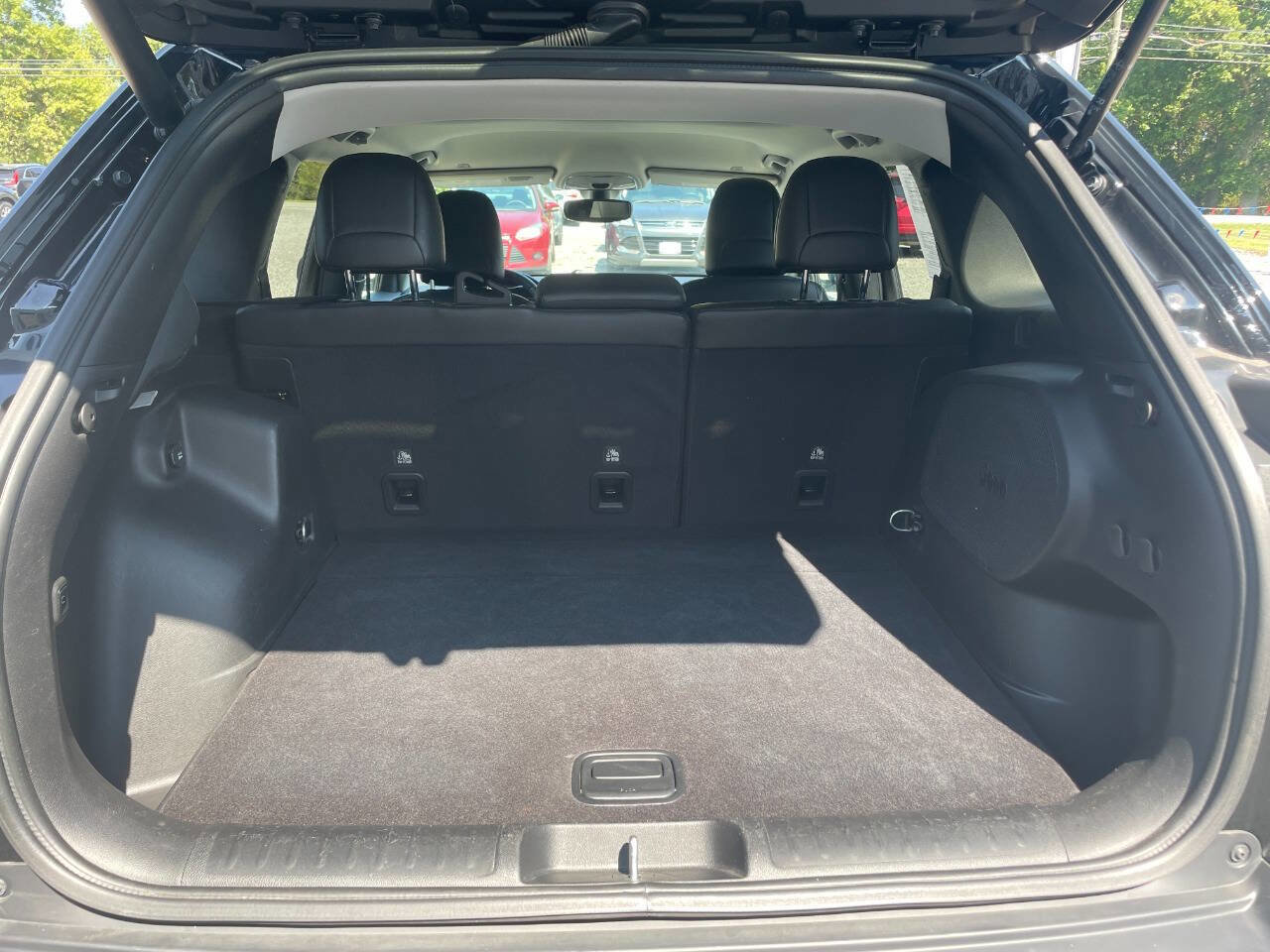 Used 2019 Jeep Cherokee Limited image 20