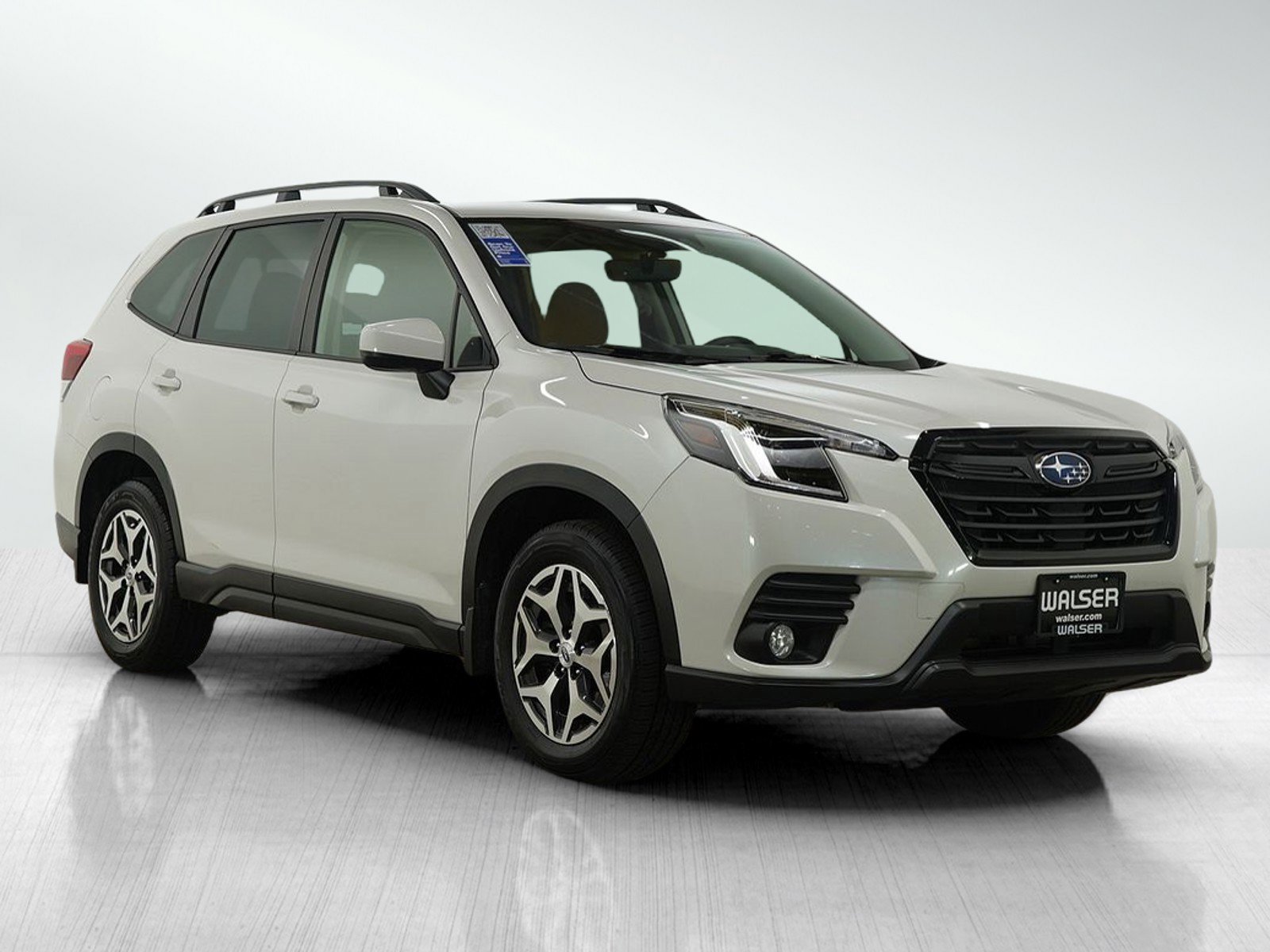 Used 2023 Subaru Forester Premium image 7