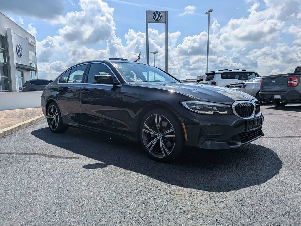 Used 2021 BMW 330i xDrive Sedan AWD/4WD image 3