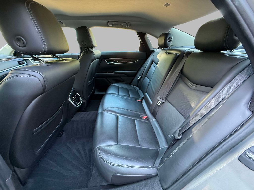 Used 2017 Cadillac XTS Luxury AWD/4WD image 18