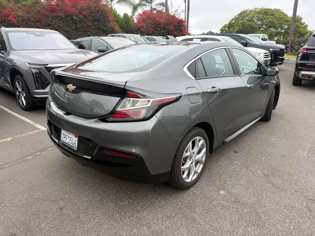 Used 2016 Chevrolet Volt Premier w/ Driver Confidence Package FWD image 3