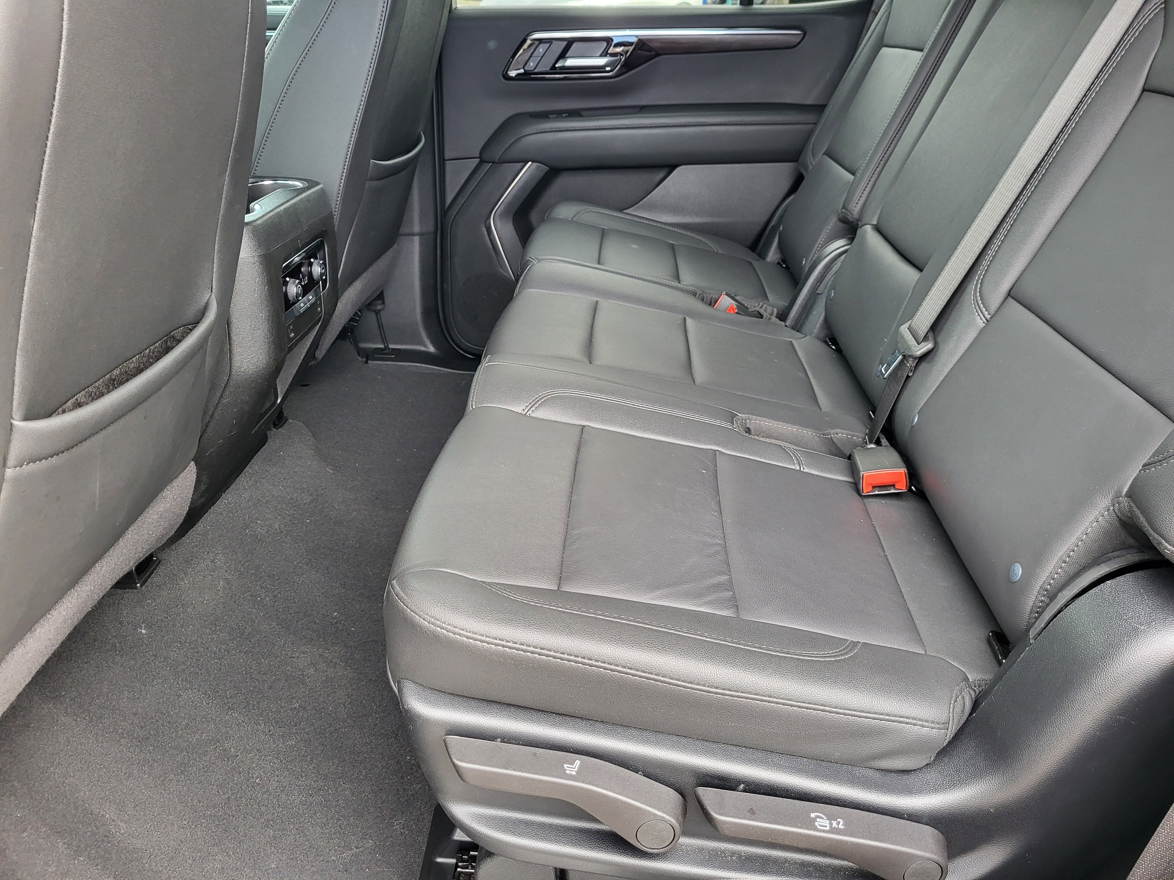 Certified 2025 Chevrolet Tahoe Z71 image 15