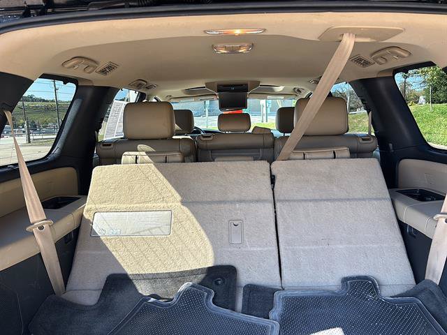 Used 2016 Toyota Sequoia Limited w/ Safety & Convenience Package AWD/4WD image 18