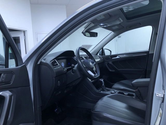 Used 2022 Volkswagen Tiguan SE image 10