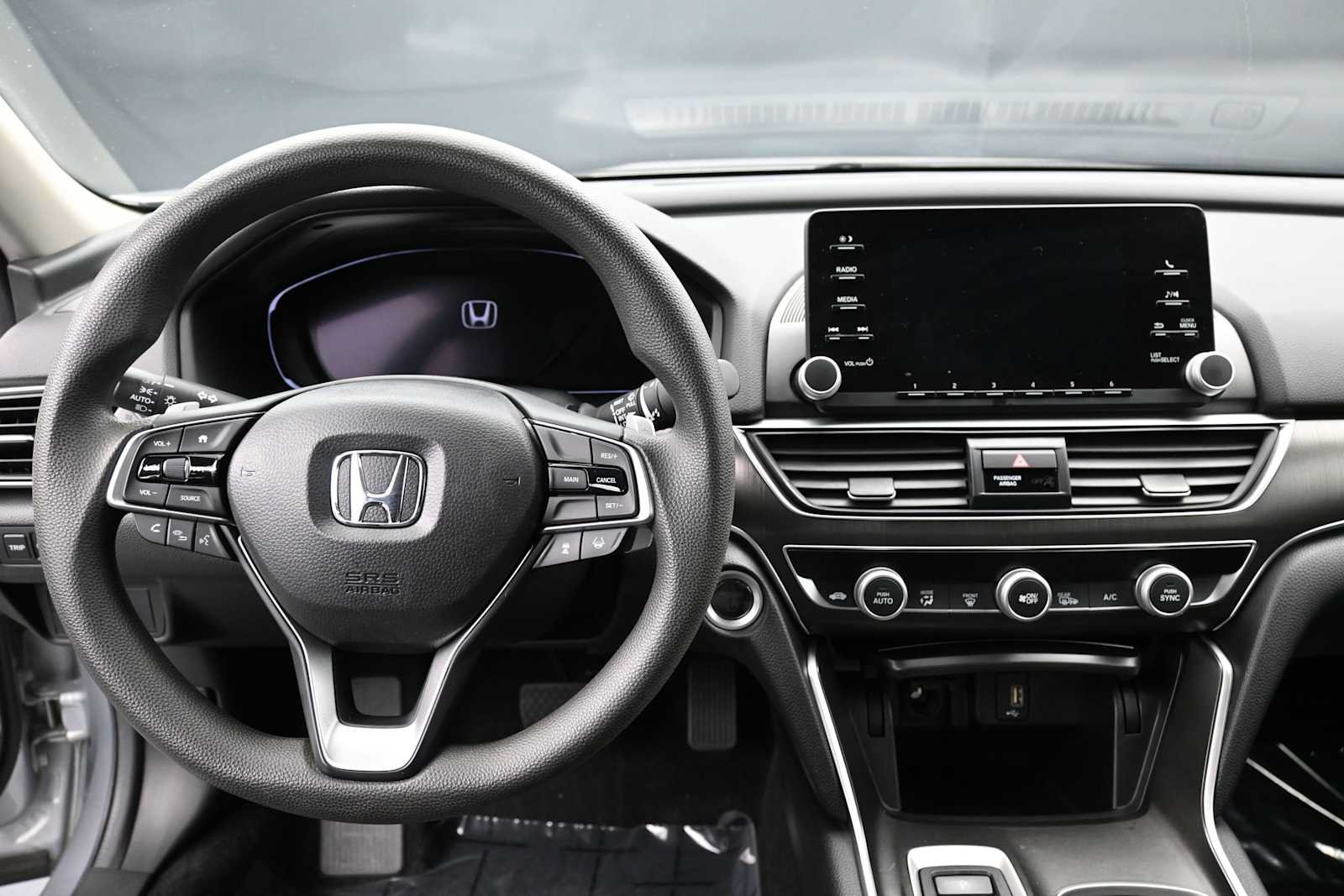 Used 2019 Honda Accord Hybrid image 15