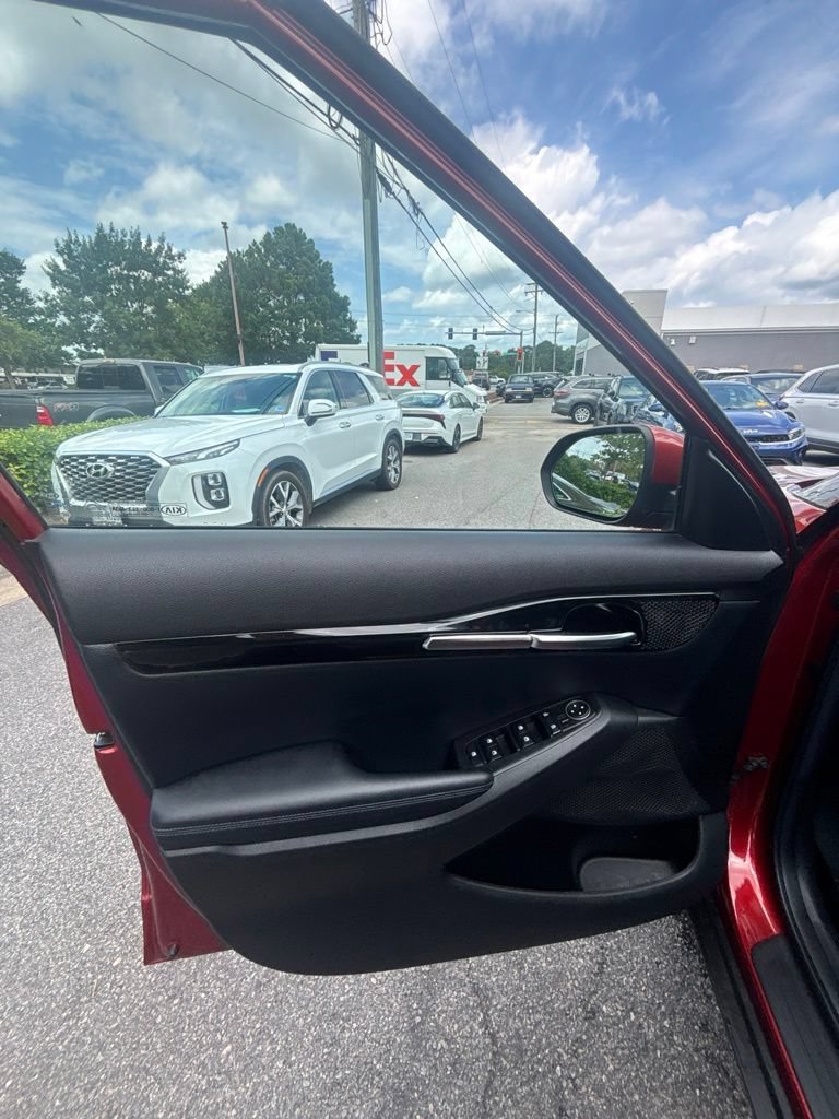 Used 2021 Kia Seltos S FWD image 11