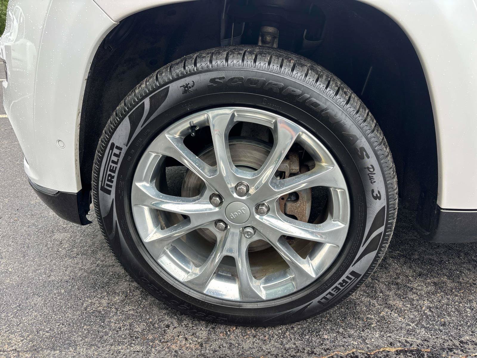 Used 2019 Jeep Grand Cherokee Summit AWD/4WD image 10