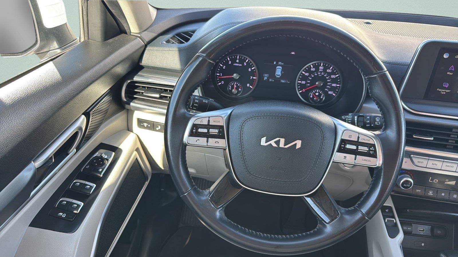 Used 2022 Kia Telluride S FWD image 19