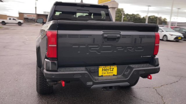 Used 2025 Toyota Tacoma TRD Pro AWD/4WD image 8