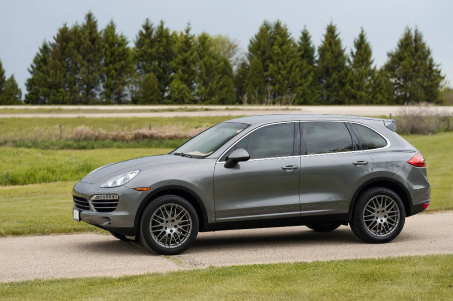 Used 2013 Porsche Cayenne Diesel AWD/4WD image 3