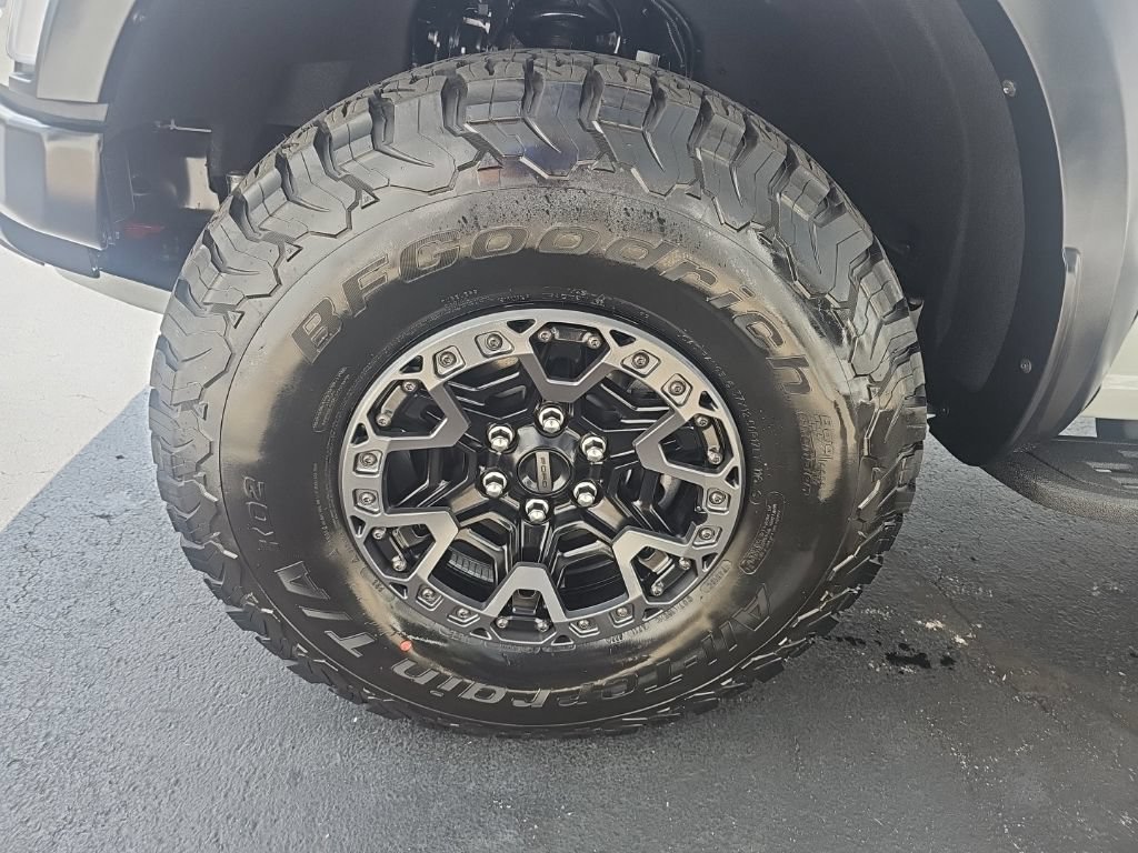 New 2026 Ford F150 Raptor w/ Equipment Group 803A Raptor R AWD/4WD image 8