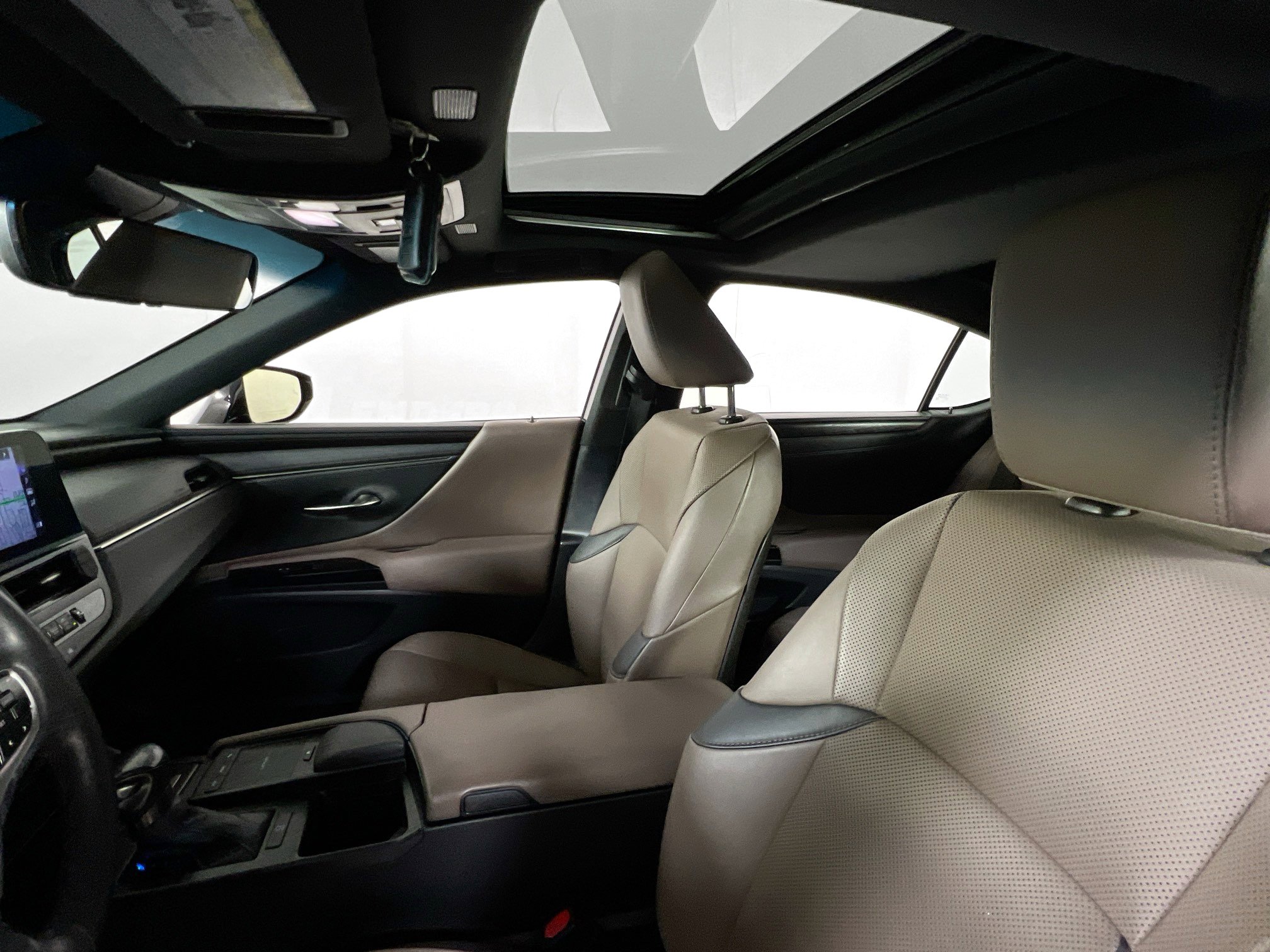 Used 2022 Lexus ES 350 w/ Premium Package image 21