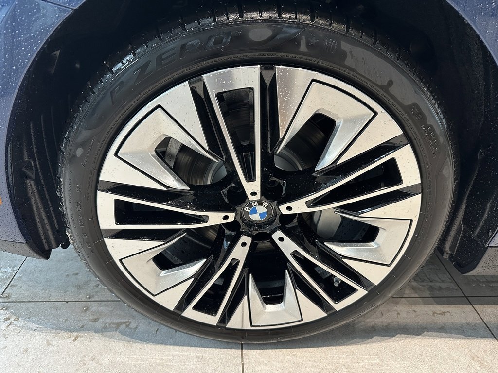 New 2026 BMW 530i xDrive w/ Premium Package image 8