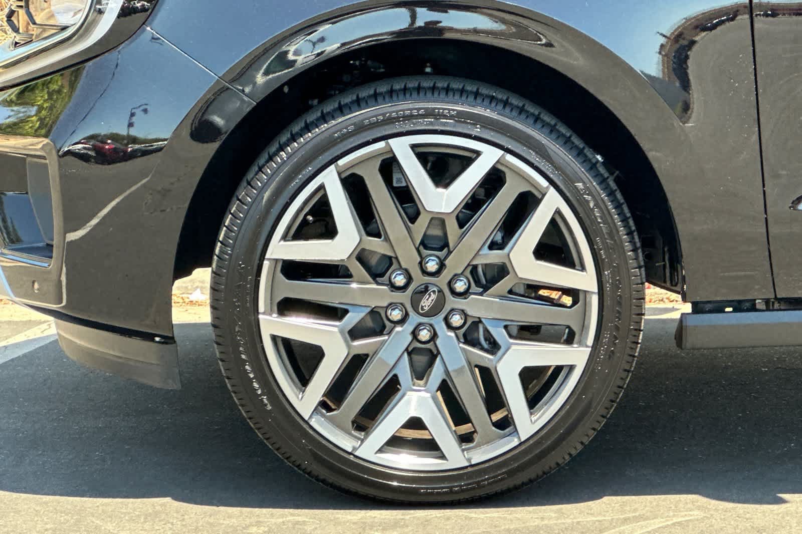 New 2026 Ford Expedition Max Platinum w/ Platinum Ultimate Package AWD/4WD image 28