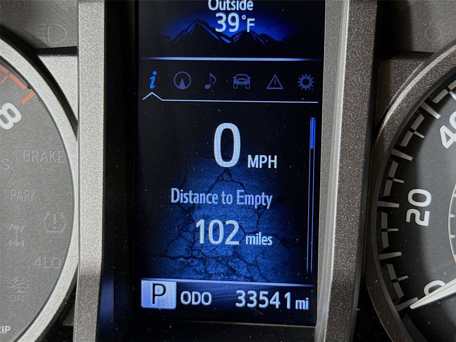 Used 2018 Toyota Tacoma TRD Sport image 2