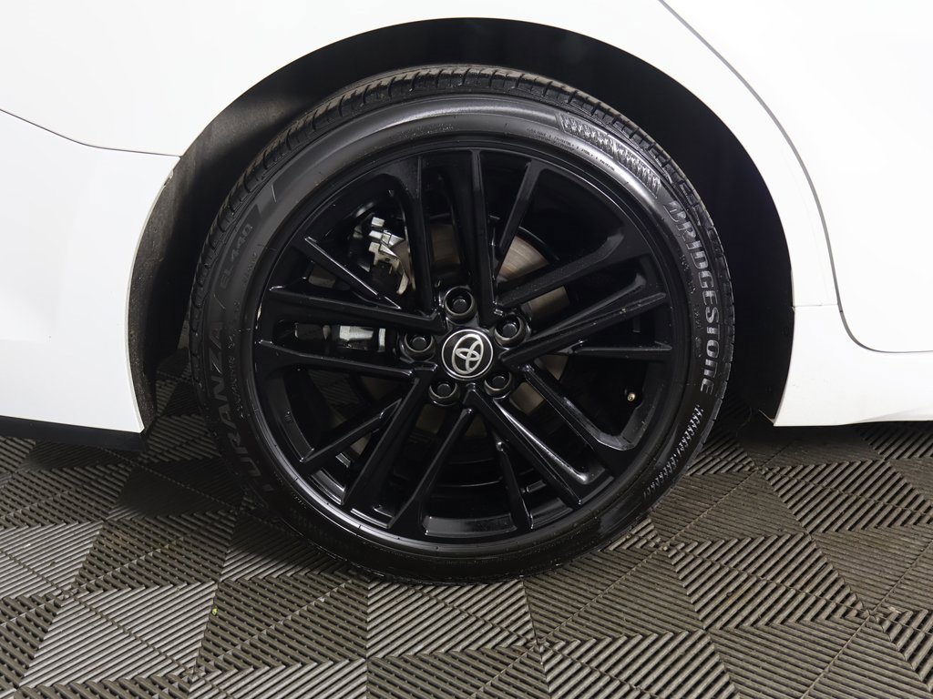 Used 2025 Toyota Camry SE image 18