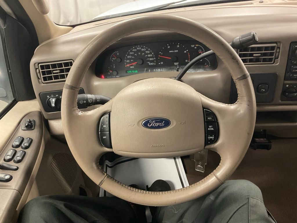 Used 2004 Ford F350 Lariat image 7