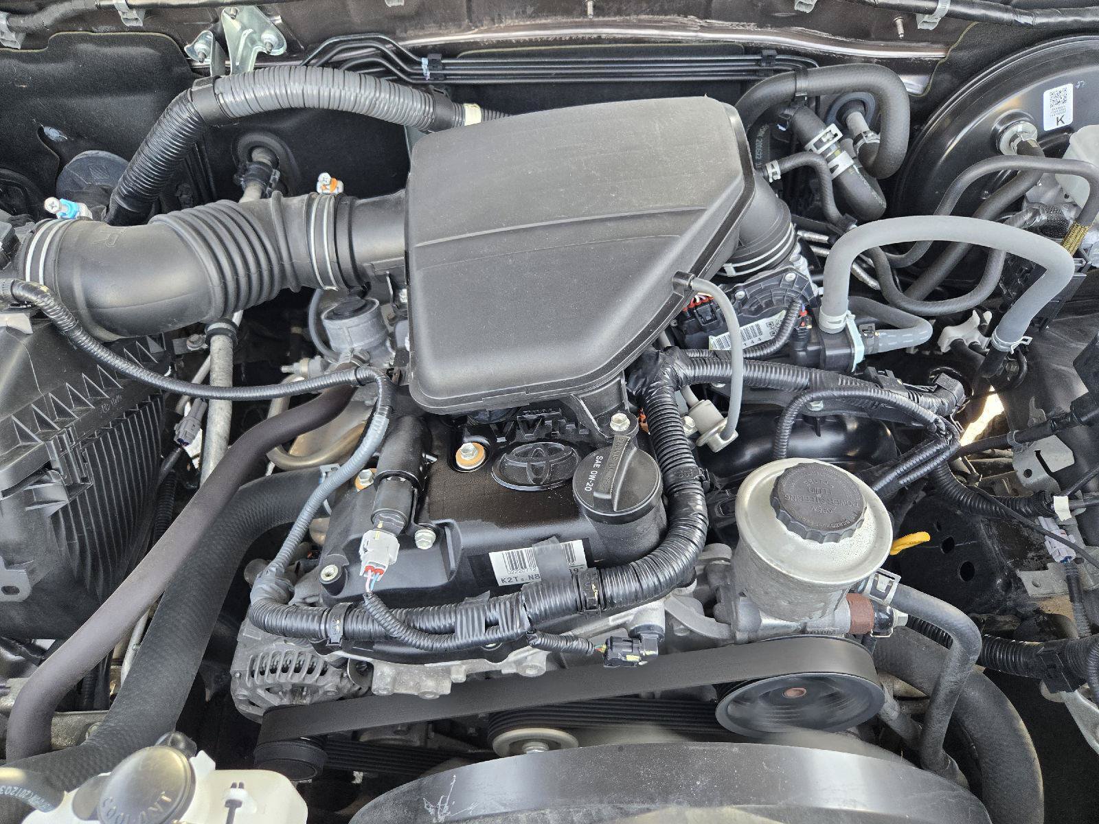 Used 2021 Toyota Tacoma SR w/ SR Convenience Package RWD image 29