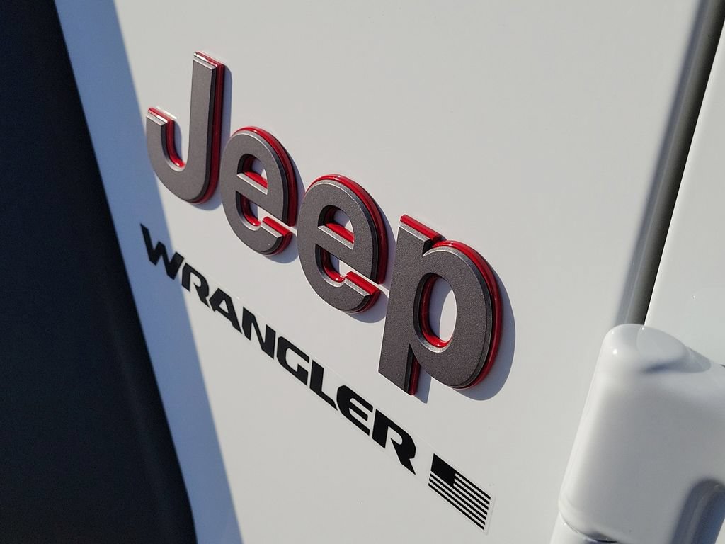 New 2026 Jeep Wrangler Unlimited Rubicon w/ Safety Group AWD/4WD image 10