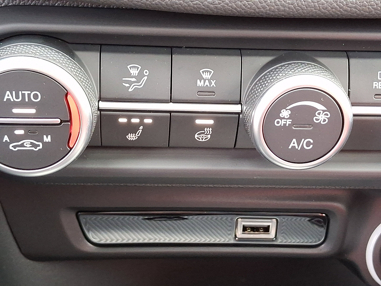 New 2026 Alfa Romeo Giulia AWD w/ Driving Assist Package image 19