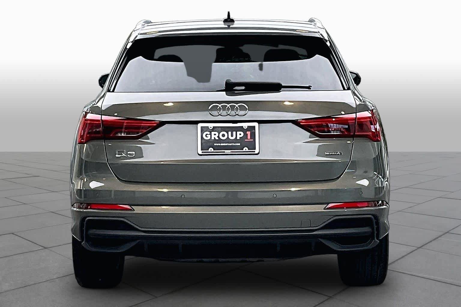 Used 2023 Audi Q3 2.0T Premium w/ Convenience Package AWD/4WD image 5