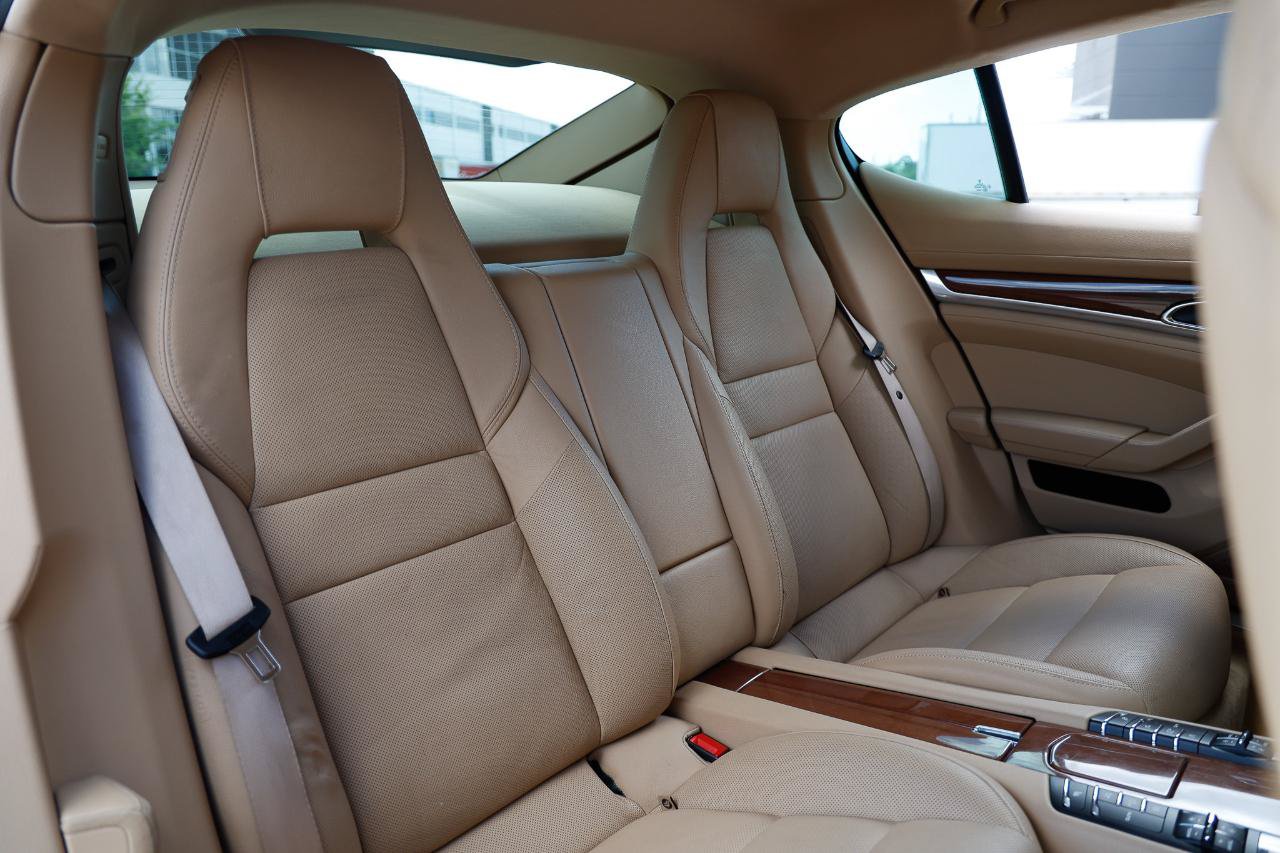 Used 2014 Porsche Panamera S RWD image 14