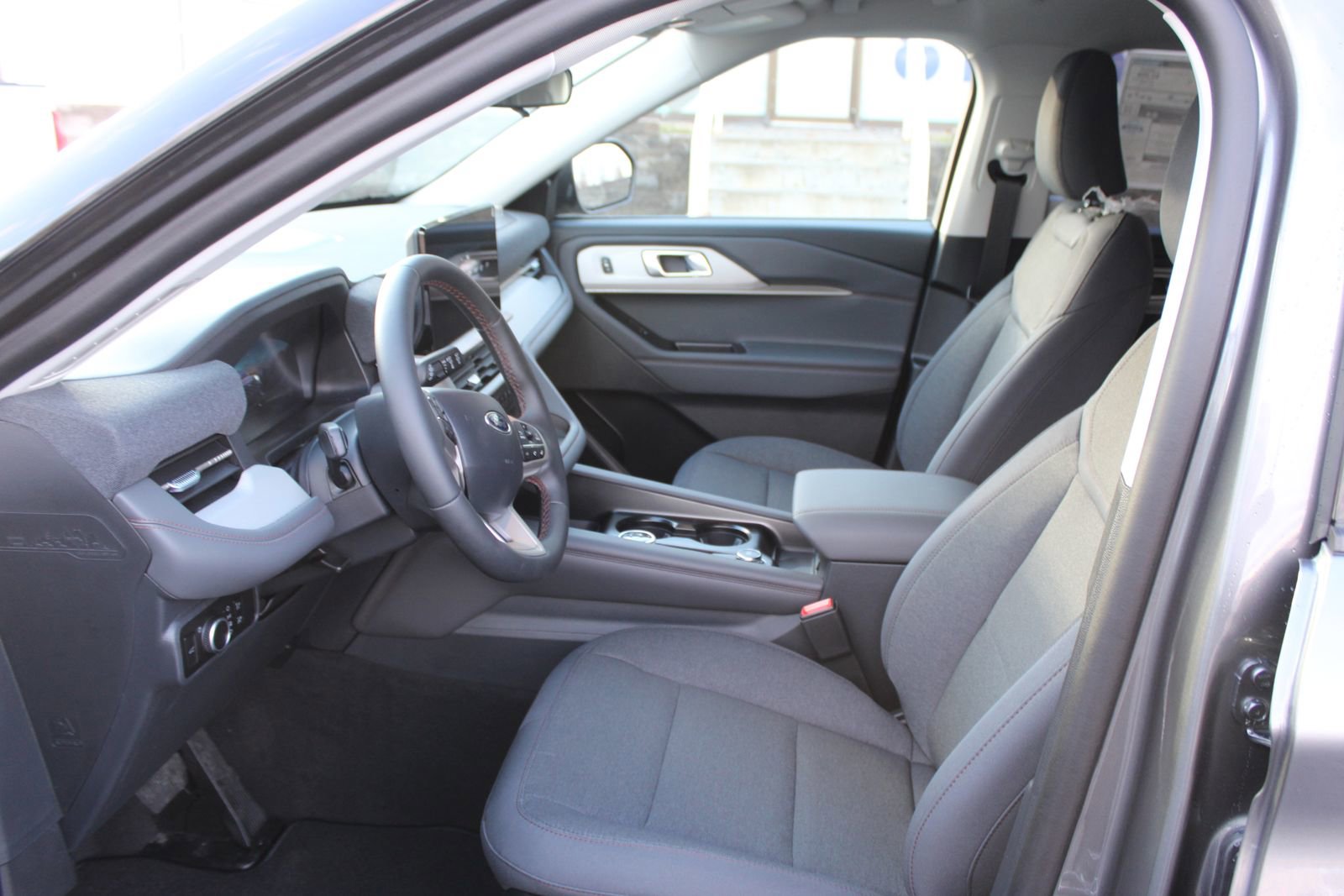 New 2026 Ford Explorer Active image 21