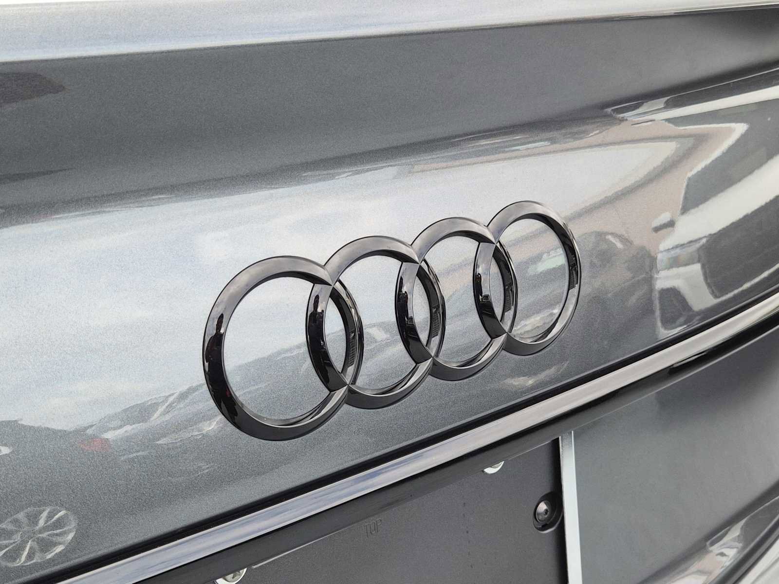 Certified 2025 Audi SQ5 Premium Plus image 10