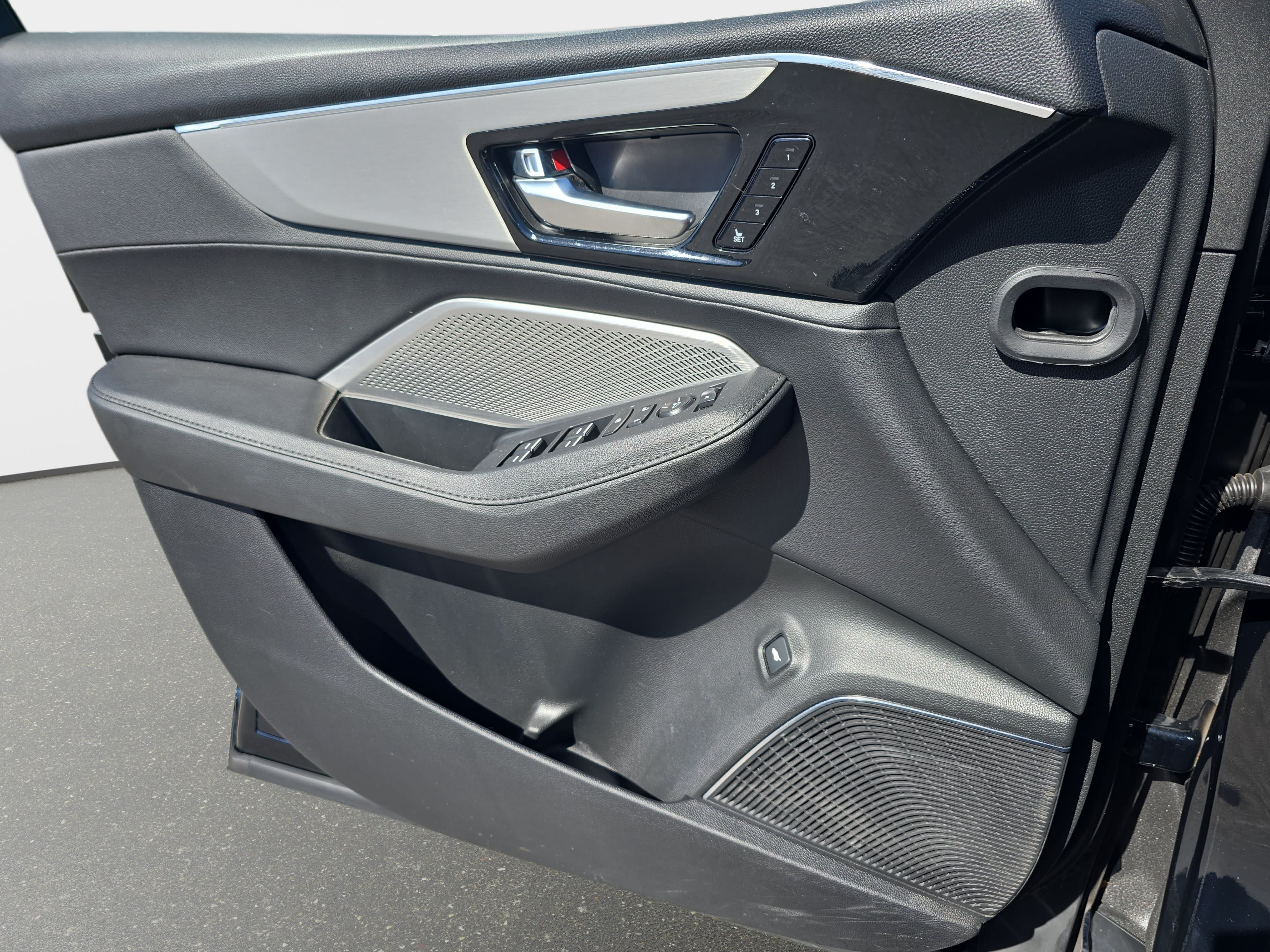 Certified 2024 Acura MDX SH-AWD image 28