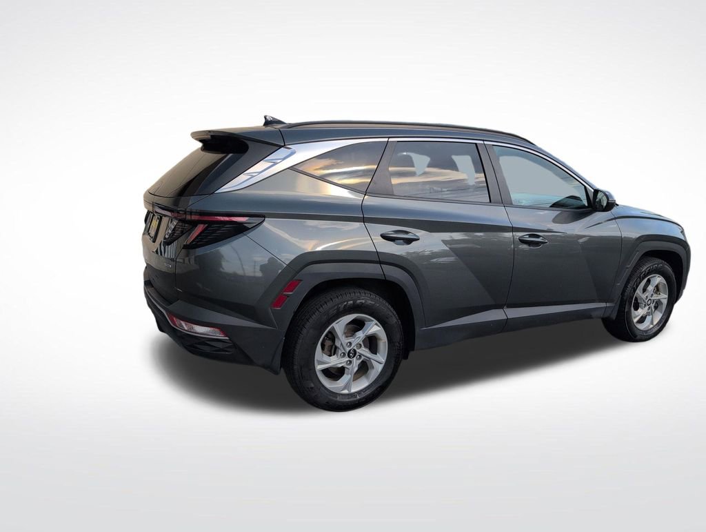 Certified 2022 Hyundai Tucson SEL w/ Winter Package AWD/4WD image 7