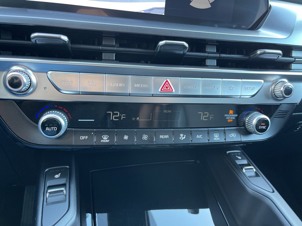 Used 2025 Kia Telluride S image 12