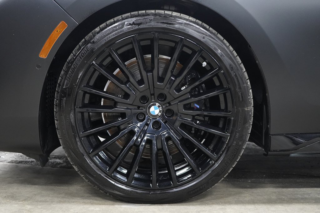 Used 2025 BMW 760i xDrive w/ Executive Package AWD/4WD image 38