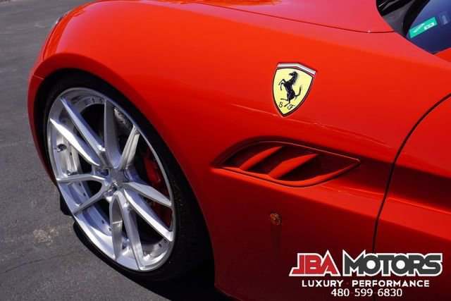 Used 2014 Ferrari California RWD image 12