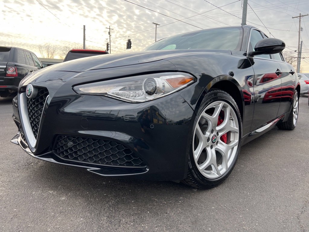 Used 2018 Alfa Romeo Giulia Ti w/ TI Leather Package image 12
