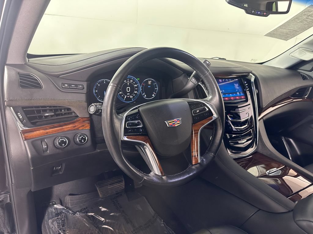 Used 2015 Cadillac Escalade Premium AWD/4WD image 17